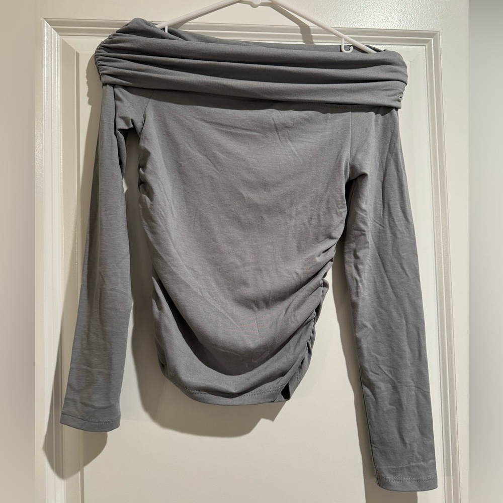 H&M off the shoulder top - girls size 12/14